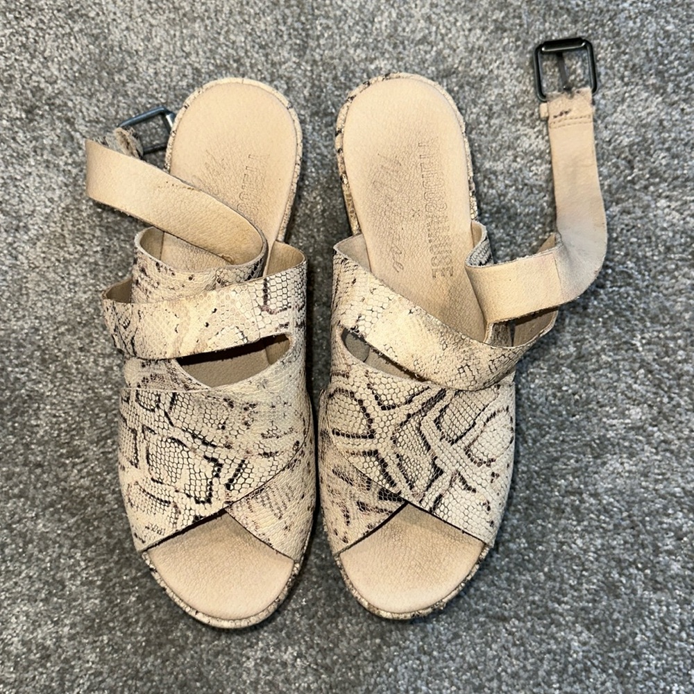 Matisse platform shoes. Size 8
